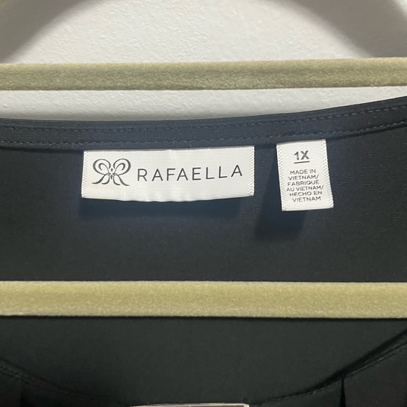 Rafaella - Picture 2 of 4